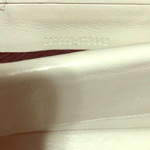 Authentic gucci wallet